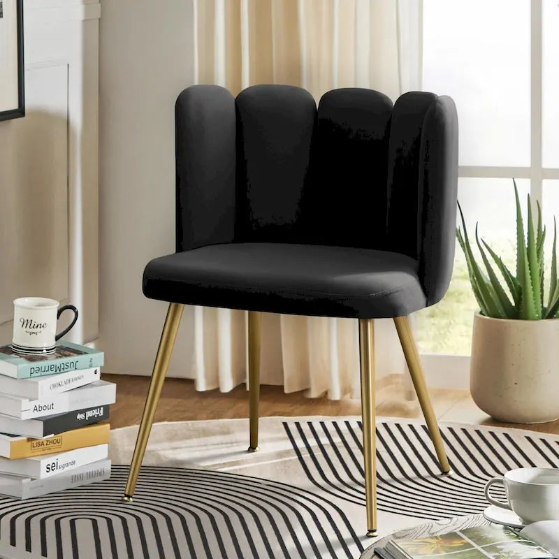 Chaise d'appoint à dossier capitonné