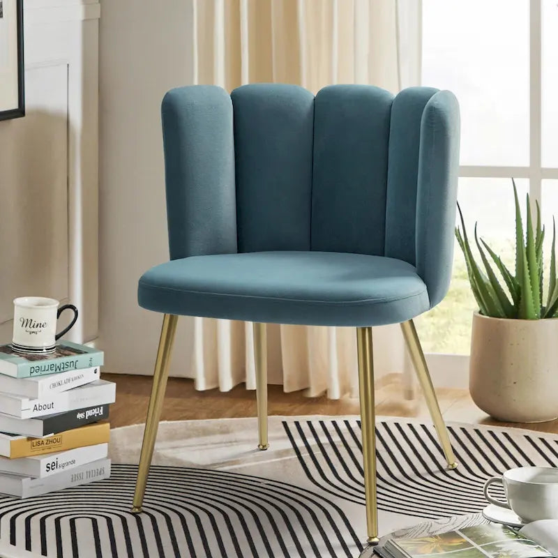 Chaise d'appoint à dossier capitonné