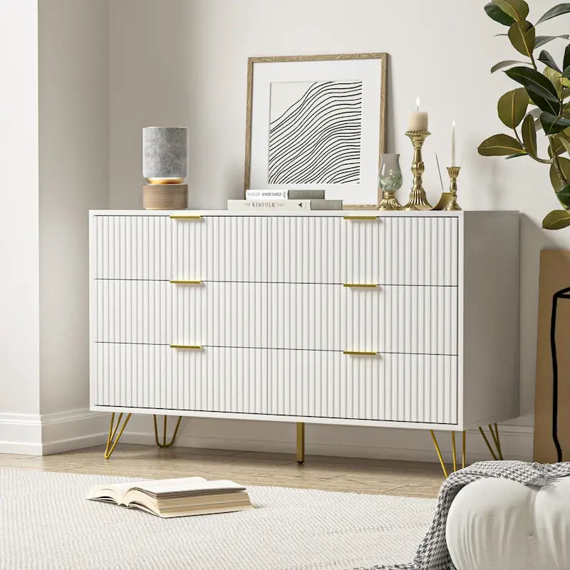 Commode à tiroirs cannelés pour chambre à coucher